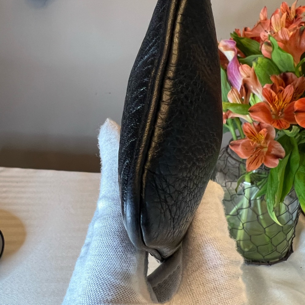 COACH Vintage Pebble Leather Wristlet | Black EUC - Picture 6 of 9